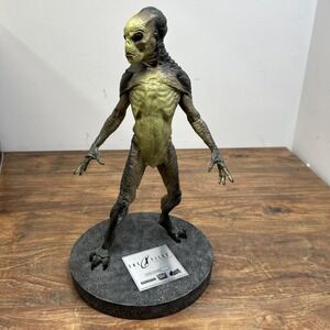 X-Files Fight The Future Alien 16" Maquette #0331/25000 Reel Images 1998 Statue